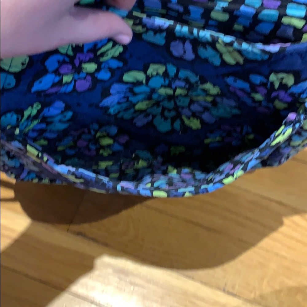 EUC Vera Bradley mailbag crossbody - Picture 4 of 6